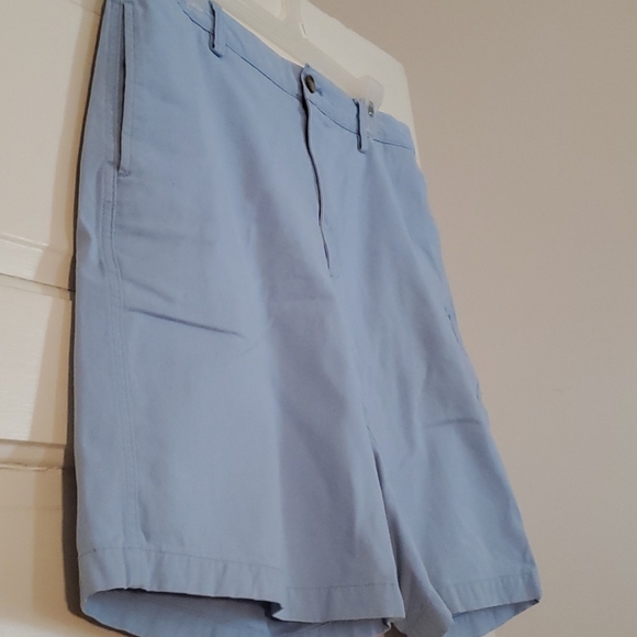 Men's shorts - Picture 2 of 4